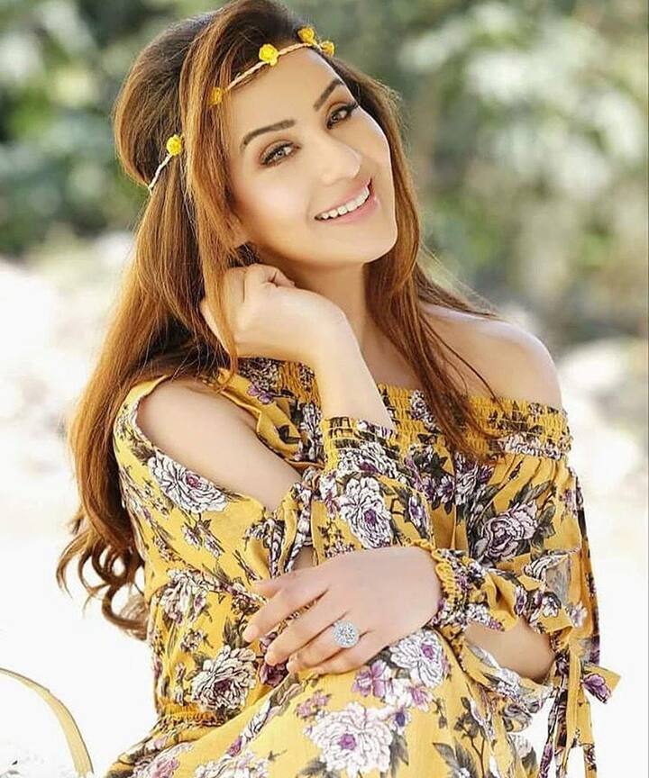 ટીવીની એક્ટ્રેસ શિલ્પા શિંદે પણ હંમેશા ચર્ચામાં રહેતી હોય છે ત્યારે #Metoo કેમ્પેઈનને લઈને શિલ્પાએ એક વિવાદીત નિવેદન આપ્યું છે. શિલ્પાએ કહ્યું, #Metoo કેમ્પેઈન બકવાસ છે. બોલીવૂડમાં બધુ જ એકબીજાની મરજીથી થાય છે. તો પછી શા માટે એકબીજા પર દોષ કરવો જોઈએ. 