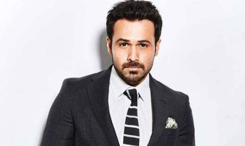 ઇમરાન હાશ્મીએ કહ્યું, ‘મહિલાઓની સુરક્ષાને લઇને ઘણા નિયમો પહેલાથી જ છે, પરંતુ બોલીવુડમાં તેમની સુરક્ષાને લઇને કોઇ જ ગાઇડલાઇન્સ નથી. #MeToo તો દશકો પહેલા શરૂ થઈ જવું જોઇતુ હતુ. પશ્ચિમી દેશોમાં આ અભિયાન ગત વર્ષે શરૂ થયું અને દરેક કલાકે મહિલાઓએ પોતાની સાથે થયેલા જાતિય શોષણનો ખુલાસો કર્યો હતો.’