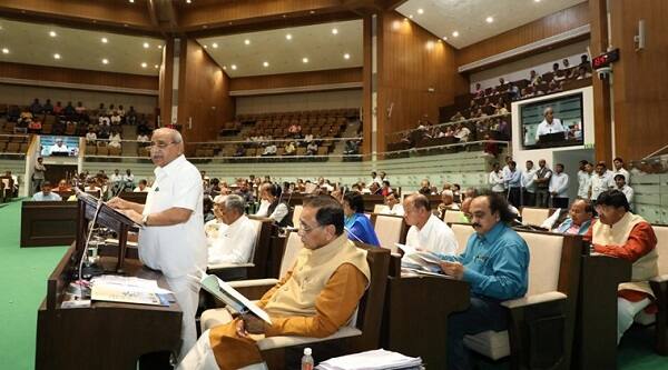 મુખ્યમંત્રી, મંત્રીઓ, વિપક્ષના નેતા સહિતના પદાધિકારીઓના પગારમાં પણ રૂપિયા 45,591 વધારીને રૂપિયા 1,32,395 કરવામાં આવતાં 1લી નવેમ્બરે આઠ મહિના એરિયર્સ સહિત રૂપિયા 4,97,123નો પગાર મેળવશે.