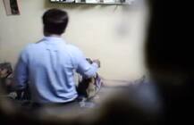 સારવારના બહાને ડોક્ટર મહિલાઓની આંખો પર પાટા બાંધી દેતો હતો અને મહિલાઓના કપડાં ઉતારીને પ્રાઈવેટ પાર્ટ્સ.......