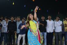 નવરાત્રિમાં પાટણની યુવતીઓનો ગ્લેમરસ અંદાજ, ગરબાની આવી તસવીરો નહીં જોઈ હોય