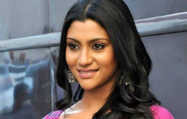 ડિરેક્ટર્સ દ્વારા જાહેર કરાયેલ એક નિવેદનમાં કહેવાયું છે કે, મહિલા અને ફિલ્મ નિર્માતાઓના રૂપમાં અમે #MeToo ઈન્ડિયા અભિયાનને અમારું સમર્થન આપવાનું નક્કી કર્યું છે. અમે એ મહિલાઓની સાથે એકજૂટ થઈને ઉભા છે, જે યૌન ઉત્પીડનના મામલાને લઈને પૂરતી ઈમાનદારીથી આગળ આવી છે. 