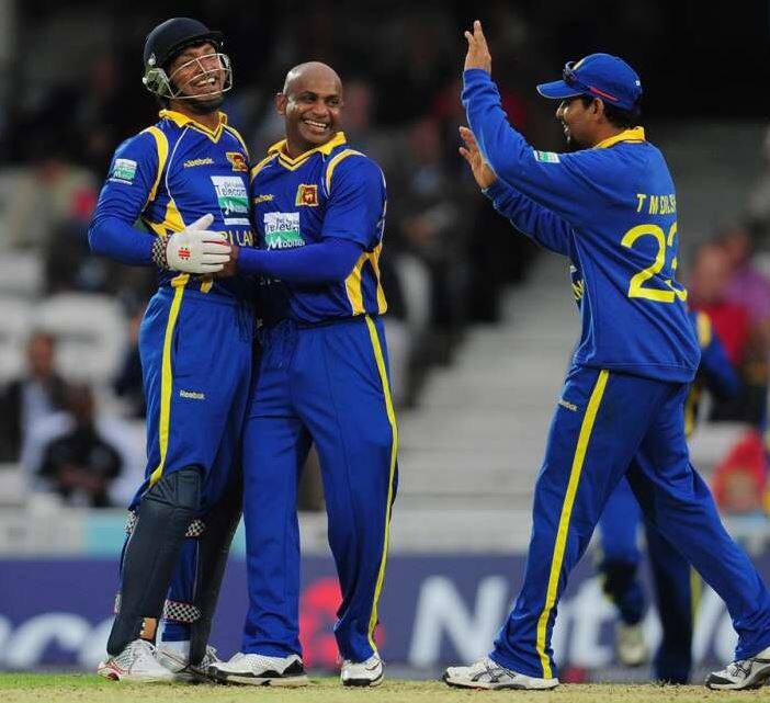 વન ડેમાં તેણે 14430 રન બનાવ્યા છે. જેમાં 28 સદી અને 68 વખત અડધી સદી ફટકારી છે. ઉપરાંત 4.78ની સરેરાશથી 323 વિકેટ પણ ઝડપી છે. ટી20માં તેણે 629 રન બનાવ્યા છે.