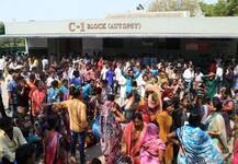 સુરત: સાડા 3 વર્ષની બાળકીની અંતિમ વિદાયમાં લોકો ધ્રૂસકે-ધ્રૂસકે રડી પડયા, તસવીરો જુઓ કેવો હતો માહોલ