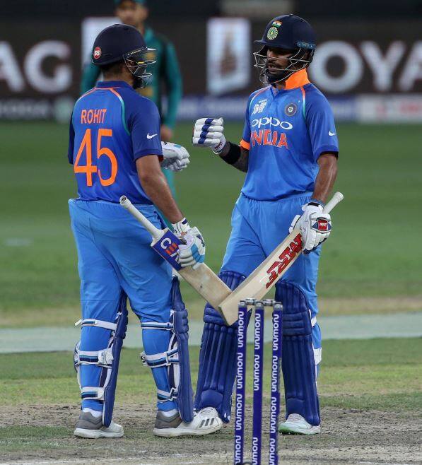 એશિયા કપમાં રોહિત શર્મા અને શિખર ધવનની જોડીએ ધમાલ મચાવી હતી. બંનેની મહત્વપૂર્ણ બેટિંગના કારણે ભારતે સાતમી વખત એશિયા કપ જીત્યો હતો.