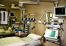 હોસ્પિટલના ICU વોર્ડમાં બેડ પરથી પડી જતાં દર્દીનું થયું મોત, છતાં પકડાવ્યું આટલું મોટું બિલ, જાણો વિગત