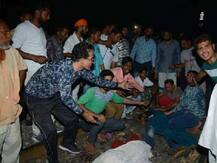 અમૃતસર ટ્રેન દુર્ઘટના બાદ ટ્રેકની ચારે બાજુ લાશોનો થયો ઢગલો, લોકો પોતોના પરિવારજનોના શોધતા હતા શરીરના અંગો