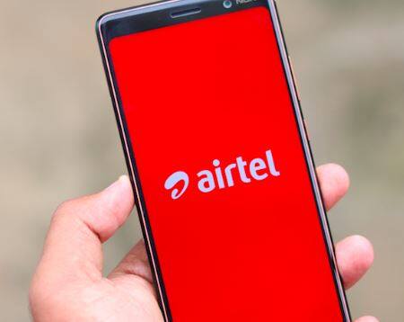 આ પહેલા વોડાફોન પોતાના યૂઝર્સને 597 રૂપિયામાં અનલિમિટેડ વોઈસ કોલ અને દરરોજ 100 એસએમએસની સુવિધા સાથે 10GB ડેટા આપી રહ્યું છે. ડેટા માત્ર 10GB આપવામાં આવે છે.