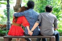 સુરતઃ બે સંતાનોની માતાને સામે રહેતા યુવક સાથે બંધાયા સેક્સ સંબંધ, બંનેને મળતાં રોકવા પતિએ યુવતીને મોકલી પિયર ને..........