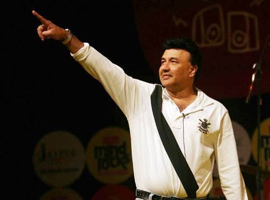  જ્યારથી અનુ મલિક પર આ રીતના આરોપો સામે આવવાની શરૂઆત થઇ હતી ત્યારથી જ ચેનલના આધિકારિક સ્તર પર આ અંગે વાતચીત શરૂ થઇ ગઇ હતી. આ મામલાની સંપૂર્ણ તપાસ ન થઇ જાય ત્યાં સુધી અનુ મલિકને આ મામલામાંથી હટાવવાનો નિર્ણય લેવામાં આવ્યો છે.