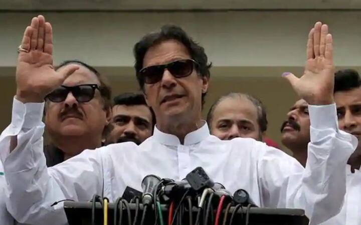 નવી દિલ્હીઃ પાકિસ્તાનના વડાપ્રધાન અને પૂર્વ ક્રિકેટર ઈમરાન ખાને ભારત સાથે મંત્રણાને લઈ મોટું નિવેદન આપ્યું હતું. તેમણે કહ્યું કે, પડોશી રાષ્ટ્રમાં લોકસભા ચૂંટણી પૂરી થયા બાદ વાતચીત કરવામાં આવશે. સાઉદી અરેબિયન ઈન્વેસ્ટમેન્ટ કોન્ફરન્સ દરમિયાન તેમણે આ જાહેરાત કરી હતી.