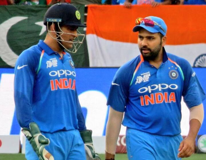 ધોનીના આ પ્રદર્શનના કારણે ક્રિકેટ ફેન્સ સિવાય કેન્દ્રની મોદી સરકારમાં મંત્રી બાબુલ સુપ્રિયો પણ નારાજ છે. તેમણે ધોનીની બેટિંગથી નારાજ થઈ તેને સંન્યાસ લેવાની સલાહ આપી દીધી છે. જોકે, સુપ્રિયોએ ખુદનો ધોનીનો સૌથી મોટો ફેન ગણાવ્યો અને કહ્યું કે જે રીતે આજકાલ ધોની આઉટ થઈ રહ્યો છે તે સ્વીકાર્ય નથી.