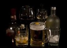 \'ગુજરાતમાં  ઘરમાં બેસીને દારૂ પી શકાય કે નહીં ? \', હાઈકોર્ટમાં કોણે કરી આ અરજી ?