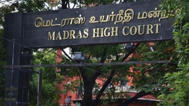 Madras high court to pronounce verdict on TN MLAs’ disqualification case મદ્રાસ HCએ 18 AIADMK ધારાસભ્યોને અયોગ્ય ઠેરવવાના નિર્ણયને યોગ્ય ઠેરવ્યો, સરકાર સુરક્ષિત