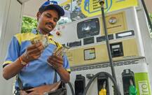 પેટ્રોલ ડીઝલના ભાવમાં સતત 10માં દિવસે ઘટાડો, જાણો શું છે આજનો ભાવ