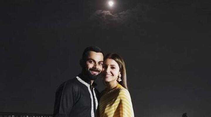  ખૂબસૂરત તસવીર પોસ્ટ કરતા અનુષ્કા શર્માએ કેપ્શનમાં લખ્યું કે, “મેરા ચાંદ, મેરા સૂરજ, મેરા તારા, મેરા સબ કુછ.. સભી કો કરવાચૌથની શુભકાનાઓ.”