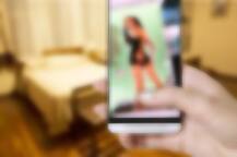 વાપી: સહકારી બેંકના પટાવાળાએ સભાસદની પત્નીને અશ્લિલ ફિલ્મ મોકલી, પછી શું થયું? જાણો વિગત