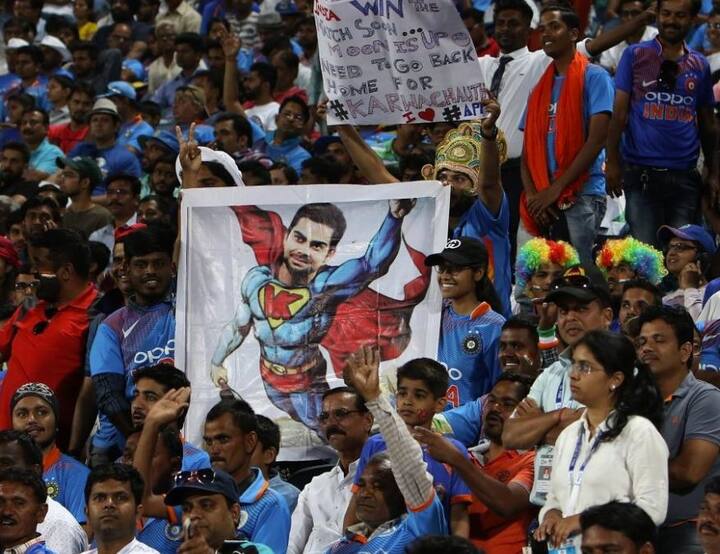 શોએબ અખ્તરે ટ્વિટ કરીને લખ્યું કે, “ગુવાહાટી-વિશાખાપટ્ટનમ, પુણે. વિરાટ કોહલી અલગ જ વ્યક્તિ છે. સતત ત્રણ વન ડે સદી ફટકારનારો પ્રથમ ભારતીય બેટ્સમેન બનવાની સિદ્ધી તેણે મળવી છે. તે ખરેખર રન મશીન છે. હું તારા માટે 120 સદીનો ટાર્ગેટ રાખું છું.” 