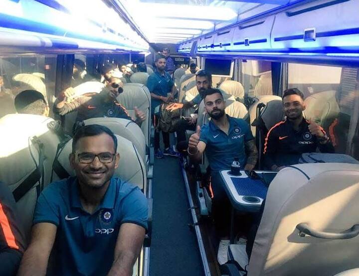 ઈંગ્લેન્ડમાં યોજાનારા વર્લ્ડ કપ દરમિયાન ટ્રેનની મુસાફરી વધારે આરામદાયક રહેતી હોવાનો ખેલાડીઓનો મત છે. આમ કરવાથી સમય પણ બચી જાય છે. આ સ્થિતિમાં એક કોચ રિઝર્વ રાખવાની માંગ કરવામાં આવી છે. આ પહેલા પણ વિરાટ કોહલીએ વિદેશ પ્રવાસ દરમિયાન પત્નીઓને સાથે રાખવાની વાત કરી હતી પરંતુ તેના પર હજુ સુધી કોઈ ફેંસલો લેવામાં આવ્યો નથી. 