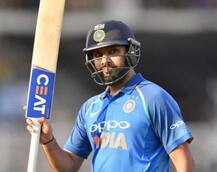 રોહિત શર્માએ તોડ્યો આફ્રિદીનો રેકોર્ડ,વન ડેમાં સૌથી ઝડપી 200 સિક્સ ફટકારનાર બેટ્સમેન બન્યો