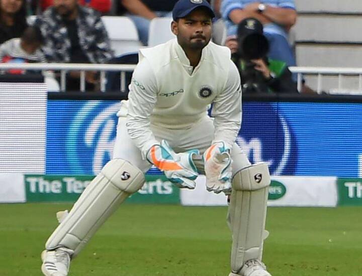 રિષભ પંતે ઈંગ્લેન્ડ સામેની ટેસ્ટ શ્રેણીમાં ડેબ્યૂ કર્યા બાદ કેરેબિયન ટીમ સામે ટેસ્ટ સીરિઝમાં પણ શાનદાર દેખાવ કર્યો હતો. જ્યારે વેસ્ટ ઈન્ડિઝ સામે વન ડે શ્રેણી દરમિયાન એકદિવસીય મેચમાં તેણે ડેબ્યૂ કર્યું હતું. પરંતુ તેમાં ટેસ્ટ શ્રેણી જેવો દેખાવ કરી શક્યો નહોતો.