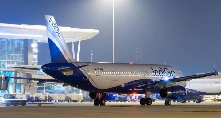 ઉડ્ડયન મંત્રાલય દ્વારા જાહેર કરવામાં આવેલા આંકડા મુજબ ભારતના એરપોર્ટ પર ઉત્તરોત્તર પેસેન્જર્સની સંખ્યા વધી રહી છે. 2017-18માં 183.90 મિલિયન પેસેન્જર્સ નોંધાયા હતા. 2016-17માં આ સંખ્યા 158.43 મિલિયન અને 2015-16માં 134.98 મિલિયન હતી.