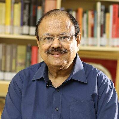 જો કે મજાની વાત એ છે કે, ભાજપે 26 લોકસભા બેઠકો માટે 26 પ્રભારી, 26 ઈન્ચાર્જ અને 26 સહ-ઈન્ચાર્જ નિમ્યા તેમાં એક પણ મહિલા નથી. ભાજપ મહિલા સશક્તિકરણની વાતો કરે છે પણ જવાબદારી આપવાની વાત આવે ત્યારે તેને મહિલાઓ યાદ નથી આવતી તેનો આ પુરાવો છે. 