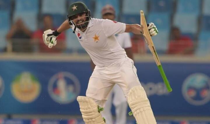 અઝહર 67 ટેસ્ટમાં 14 સદી અને 29 સદીની મદદથી 5303 રન બનાવી ચુક્યો છે. જેમાં તેનો સર્વશ્રેષ્ઠ સ્કોર 302 રન નોટઆઉટ છે.