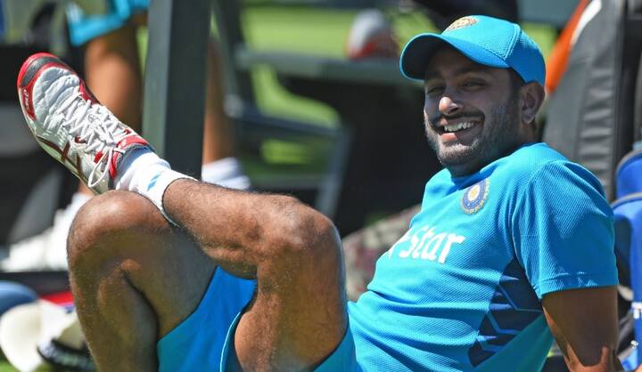 હૈદરાબાદ રણજી ટીમની કેપ્ટનશિપ કરી ચુકેલા રાયડુએ કુલ 97 ફર્સ્ટ ક્લાસ મેચ રમી છે. જેમાં તેણે 45.56ની સરેરાશથી 6151 રન બનાવ્યા છે. જેમાં તેણે 16 સદી અને 34 અડધી સદી ફટકારી છે.