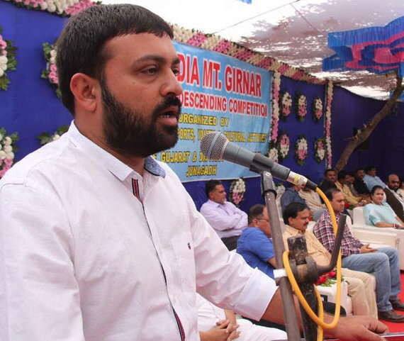 ભાજપ દ્વારા મંત્રી સૌરભ પટેલ અને જયેશ રાદડિયા ઉપરાંત મોહન કુંડરિયા , હીરાભાઈ સોલંકી, જયંતિ કવાડિયા, કિરીટ સિંહ રાણા, બાબુભાઈ જેબલિયા, ગોવિંદ ભાઈ પટેલ, આર. સી. મકવાણા , નીતિન ભારદ્વાજ, રમેશ મગર , અમોહ શાહ, જયંતિ ઢોલ , ભરત બોધરા અને પ્રકાશ સોનીને જવાબદારી આપવામાં આવી છે.