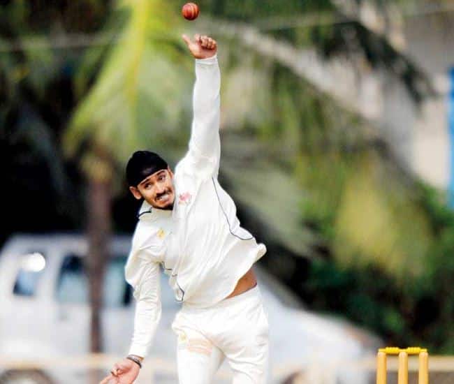 19 વર્ષીય સિદક સિંહે 17.5 ઓવરમાં 7 મેડન નાંખીને 31 રન આપી 10 વિકેટ લીધી હતી. જેના કારણે મણિપુરની સમગ્ર ટીમ 71 રનમાં જ ઓલઆઉટ થઈ ગઈ હતી.