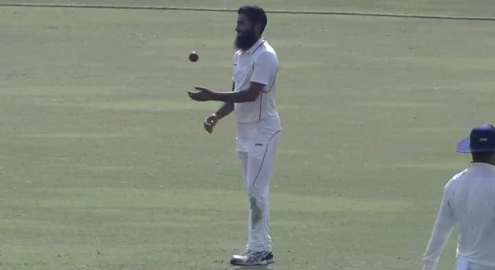 ભારતીય ફર્સ્ટ ક્લાસ ક્રિકેટમાં મુદાસિર ત્રીજો ખેલાડી છે, જેણે ચાર બોલમાં ચાર વિકેટ લીધી હોય. આ સાથે જ ફર્સ્ટ ક્લાસ ક્રિકેટમાં હેટ્રિક લેનારો જમ્મુ-કાશ્મિરનો પ્રથમ બોલર બન્યો છે.