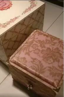 ઈશા અંબાણી અને આનંદ પીરામલના લગ્નનું Royal મેરેજ કાર્ડ આવ્યું સામે, જુઓ પ્રથમ ઝલક