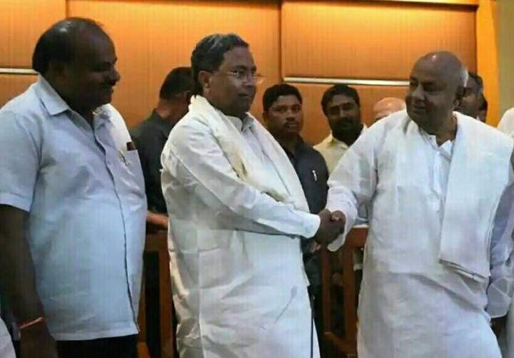 બેલ્લારી બેઠક પર કૉંગ્રેસના ઉમેદવાર વીએસ ઉગરપ્પા 2 લાખ કરતા વધારે મતોથી જીત મેળવી છે. કૉંગ્રેસના કાર્યકર્તાઓમાં ખુશીની લહેર જોવા મળી રહી છે. કૉંગ્રેસના કાર્યાલય પર એકબીજાને મીઠાઈ ખવડાવવામાં આવી રહી છે. 2014 લોકસભા ચૂંટણીમાં આ બેઠક ભાજપના ખાતામાં ગઈ હતી. મંડયા લોકસભા બેઠક પવર જેડીએસના શિવરામેગોડાએ જીત મેળવી છે. 