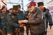 ઉત્તરાખંડના હર્ષિલમાં મોદીએ જવાનો સાથે મનાવી દિવાળી, જાણો જવાનો સાથે શું કરી વાત