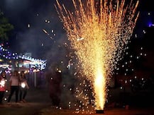 দীপাবলিতে ২ ঘণ্টা, বড়দিন-বর্ষবরণের রাতে ৩৫ মিনিটের জন্য পরিবেশবান্ধব বাজিতে ছাড়