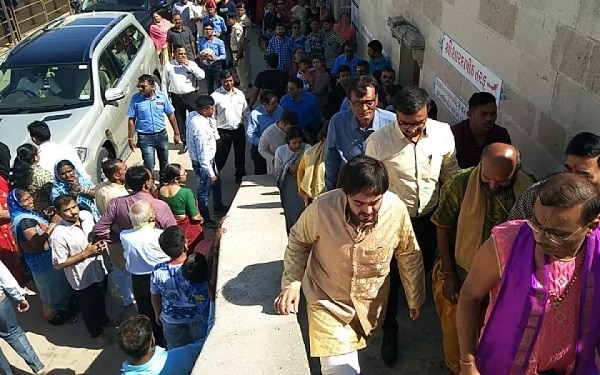 રાધિકા મર્ચન્ટ ન્યૂયોર્કમાં એજ્યુકેશન પૂર્ણ કર્યા બાદ ભારત પરત ફરી છે. અહીં પરત ફર્યા પછી તે ઈસ્પ્રાવાની ટીમ સેલ્સ એક્ઝીક્યૂટીવ તરીકે જોડાઈ હતી. અહીં તેનું મુખ્ય કામ કંપનીના દરેક ડિપાર્ટમેન્ટ સાથે સંકલન કરીને બજારના રિસ્પોન્સ સાથે કંપનીની પ્રોડક્ટને જોડવાનું છે.