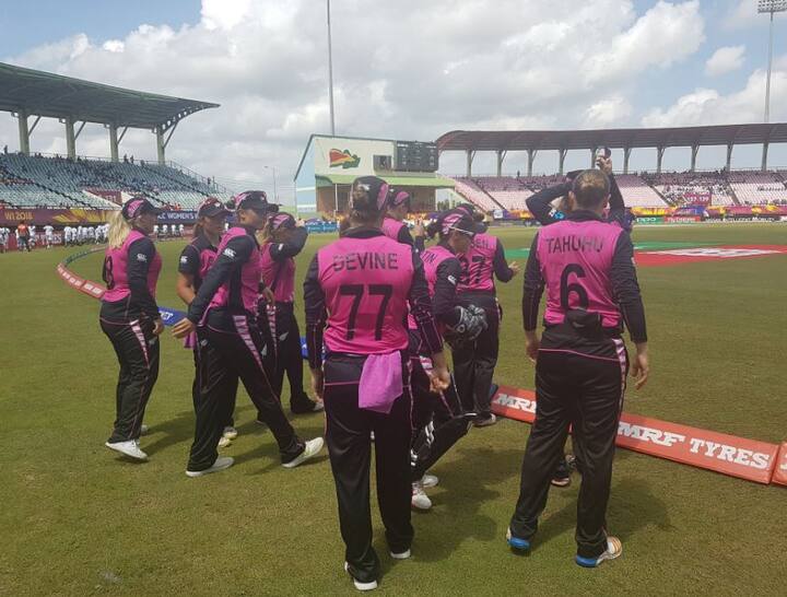 ભારતે ટોસ જીતીને પ્રથમ બેટિંગ કરવાનો ફેંસલો લીધો હતો. ટીમે એક સમયે 40 રનમાં જ ત્રણ વિકેટ ગુમાવી દીધી હતી. જે બાદ હરમનપ્રીત અને રોડ્રિગેઝે ચોથી વિકેટ માટે 134 રનની ભાગીદારી કરી હતી.