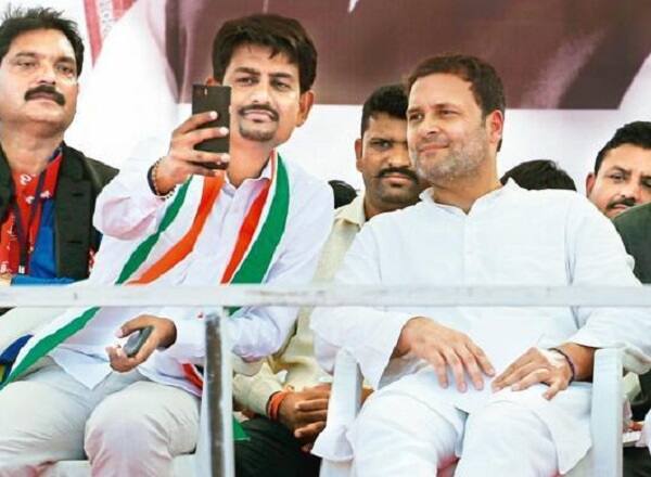 સૂત્રોના જણાવ્યા અનુસાર, કોંગ્રેસ ટુંક સમયમાં ગુજરાત કોંગ્રેસના નવા સંગઠન માળખાની જાહેરાત કરી શકે છે. રાહુલ ગાંધીએ નવું સંગઠન બનાવાવ માટે મંજૂરી આપી દીધી છે. અલ્પેશ ખોડાજી ઠાકોર ગુજરાતના ઠાકોર સમુદાયના નેતા અને કોંગ્રેસ પક્ષના રાજકારણી છે.