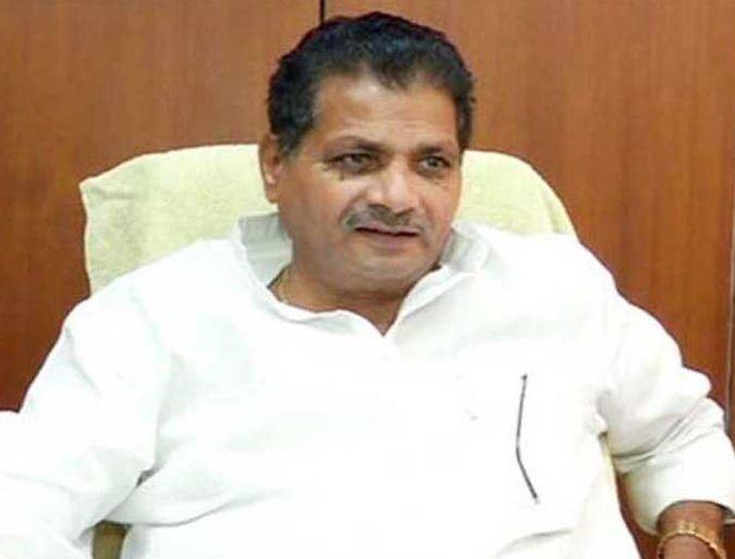 ભારતીય જનતા પાર્ટીએ રાજસ્થાન વિધાનસભાની 200માંથી 131 સીટ માટે તેમના ઉમેદવારોની પ્રથમ યાદી રવિવારે સાંજે જાહેર કરી હતી. આ લિસ્ટમાં બીજેપીએ એક પણ મુસ્લિમ ઉમેદવારને ટિકિટ આપી નથી. આ લિસ્ટમાં બીજેપીએ એક પણ મુસ્લિમ ઉમેદવારને ટિકિટ આપી નથી. નાગૌરથી પાર્ટીના વર્તમાન ધારાસભ્ય હબીબુર્રરહમનાની ટિકિટ કાપીને ત્યાંથી બીજા ઉમેદવારને ટિકિટ ફાળવવામાં આવી છે. જ્યારે 85 વર્તમાન ધારાસભ્યોને ફરી ટિકિટ આપી છે.