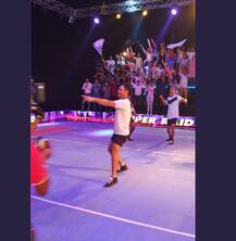 ધોની મુંબઈમાં કબડ્ડી રમ્યો, તેની સાથે જોવા મળેલી આ યુવતી છે કોણ? જાણો વિગત