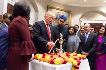 US: દિવાળી સેલિબ્રેશનના ટ્વિટમાં હિન્દુઓને જ ભૂલી ગયા ડોનાલ્ડ ટ્રમ્પ, ઈન્ટરનેટ પર ફજેતી બાદ સુધારી ભૂલ