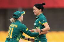 મહિલા વર્લ્ડ T20: જ્યારે મેરિડ કપલ એકસાથ બેટિંગ કરવા મેદાને ઉતર્યુ, ટીમને અપાવી જીત