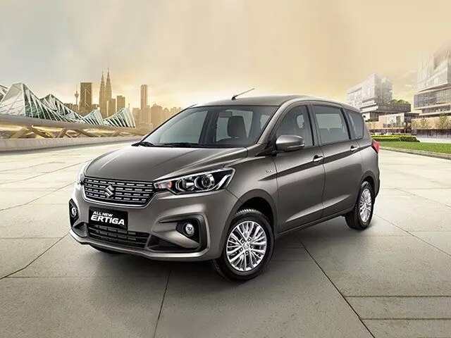 મારુતિ સુઝિકીની વેબસાઈટ www.marutisuzuki.com પર જઈને નવી અર્ટિગાનું બુકિંગ કરાવી શકો છો. બુકિંગ રકમ 11,000 રૂપિયા નક્કી કરવામાં આવી છે. મારુતિની વેબસાઈટ પર અર્ટિગા પેજ બનાવવામાં આવ્યું છે, જેના પર ક્લિક કર્યા બાદ બુકિંગવાળું પેજ ખુલી જશે.