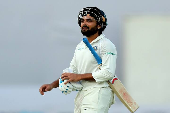 ઓપનર મુરલી વિજયની કારકિર્દી પણ ઓસ્ટ્રેલિયામાં દાવ પર રહેશે. તે પણ છેલ્લા ઘણી સીરીઝમાં નિષ્ફળ રહ્યો છે. વેસ્ટ ઇન્ડીઝના પ્રવાસમાં વિજયની એવરેજ ફક્ત 7ની હતી. દક્ષિણ આફ્રિકા પ્રવાસમાં 3 ટેસ્ટની શ્રેણીમાં 102 રન બનાવ્યા હતા. ઇંગ્લેન્ડ સામે બે ટેસ્ટમાં 6.50ની એવરેજથી 26 રન બનાવ્યા હતા.