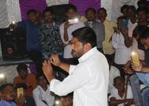 સુરેન્દ્રનગર: કાર્યકર્તા સંમેલનમાં હાર્દિક પટેલ બોલવા ઊભો થયો અને લાઈટ જતી રહી પછી...........