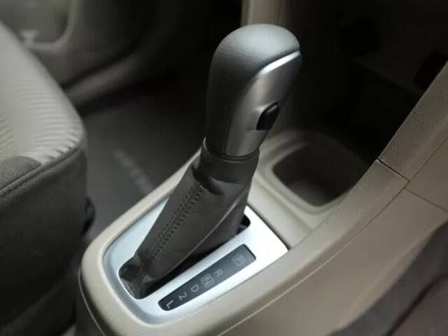 મારુતિ સુઝુકીની અર્ટિગાની બીજી જનરેશનને ખૂબ જ સ્ટાઈલિશ બનાવવામાં આવી છે. તેને સ્પોર્ટી બનાવવામાં આવી છે. નવી અર્ટિગોને  L, V, Z અને Z+ નામના ચાર વેરિયન્ટમાં લોન્ચ કરવામાં આવશે. નવી અર્ટિગામાં 1.5 લિટર પેટ્રોલ એન્જિન છે. આ જ એન્જિન સિયાઝમાં પણ છે. ડીઝલ એન્જિન જૂના મોડલવાળા 1.3 લિટર મલ્ટીજેટ જ રહેશે. બન્ને એન્જિનની સાથે 5 સ્પીડ મેન્યુઅલ ટ્રાન્સમિશન આપવામાં આવ્યું છે. પેટ્રોલ એન્જિન 105 પીએસના પાવર અને 138 એનએમ ટોર્ક જનરેટ કરે છે.