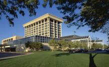 US: શિકાગોની હૉસ્પીટલમાં અંધાધૂંધ ફાયરિંગ, બંદૂકધારી સહિત ચારના મોત