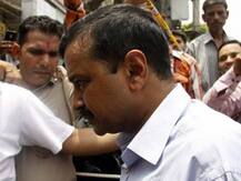 દિલ્હીઃ યુવકે સચિવાલયમાં જ કેજરીવાલ પર મરચાનો પાવડર છાંટી કર્યો હુમલો, જાણો વિગત