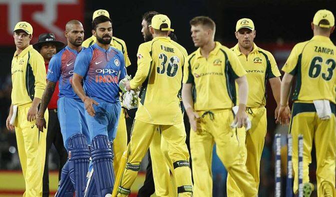 મેચનું લાઇવ ટેલિકાસ્ટ સ્ટાર સ્પોર્ટ્સ નેટવર્કની ચેનલ પરથી જોઈ શકાશે. અંગ્રેજી કોમેન્ટ્રી સોની સિક્સ અને સોની સિક્સ HD પરથી નીહાળી થશે. જ્યારે હિન્દી કોમેન્ટ્રી સોની ટેન 3 અને સોની ટેન 3 HD પરથી પ્રસારિત થશે થશે. સોની LIV પરથી લાઇવ સ્ટ્રિમિંગ નીહાળી શકાશે.